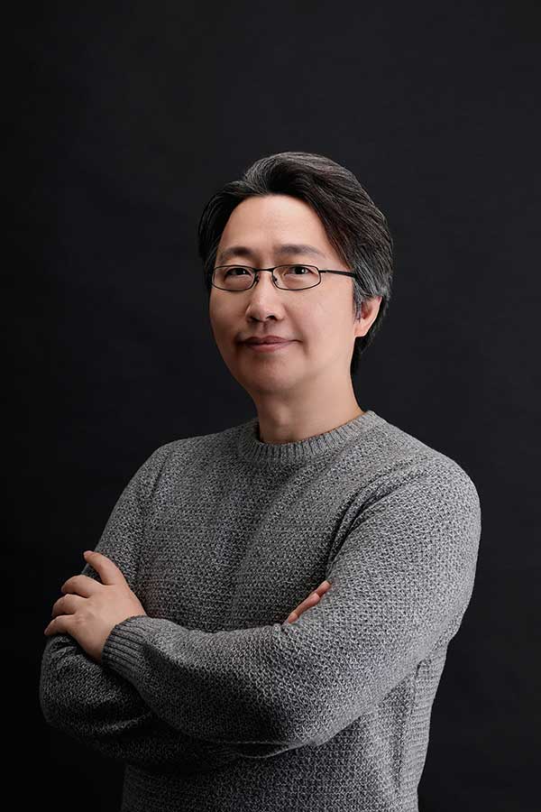 Professor of Design Cho Yoo-seok