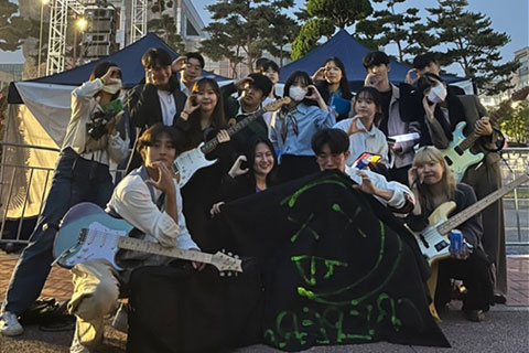 CREPERS(크레퍼스) 활동사진 5