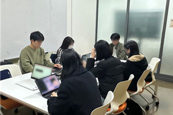멋쟁이사자처럼 활동사진 2