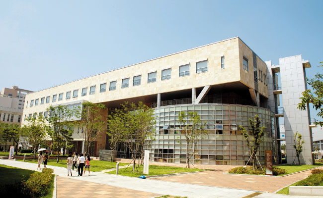 예술체육대학 건물사진