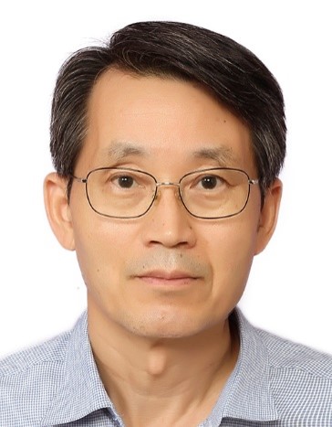 김강우 학장 사진