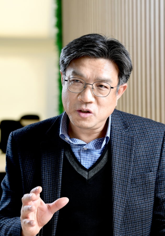 채진석
