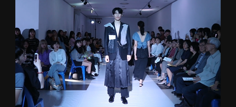 2018 Graduation Fashion Show 04